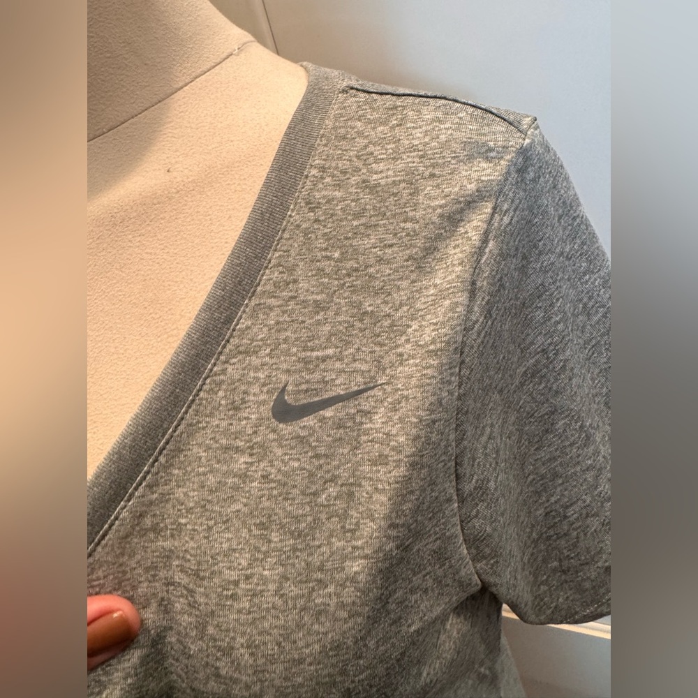 Nike Gray V-Neck Women's Top - Picture 2 of 5